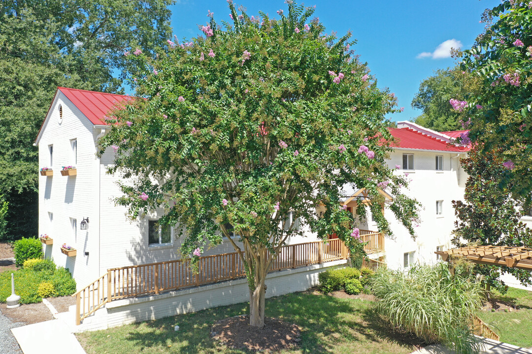 The Wilson Apartments in Carrboro, NC - Building Photo