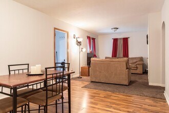 822 N 13th St in Bismarck, ND - Building Photo - Building Photo
