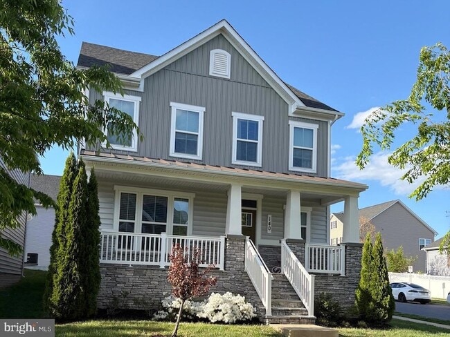 property at 140 Limpkin Ave