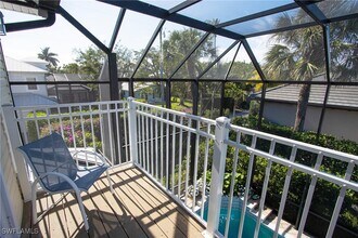 476 1st Ave N in Naples, FL - Building Photo - Building Photo