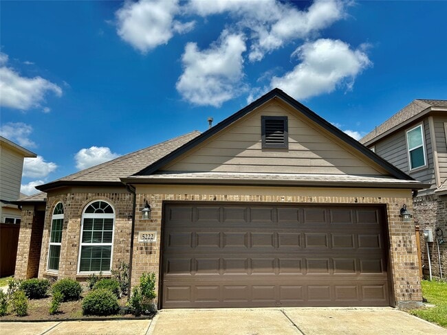 5222 Windy Plantation Dr