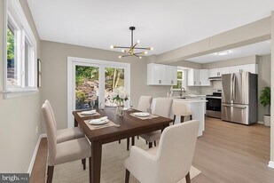 5307 Kepler Ln in Springfield, VA - Building Photo