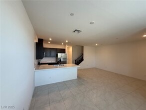 508 Ylang Pl in Henderson, NV - Building Photo - Building Photo