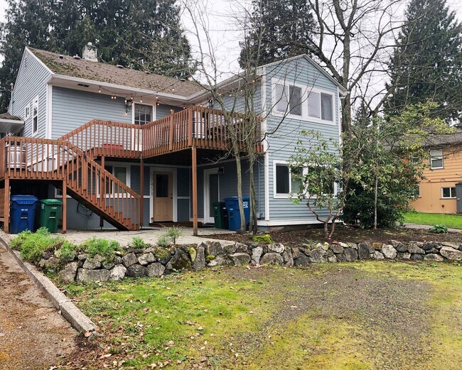 5740 NE 62nd St in Seattle, WA - Building Photo - Building Photo