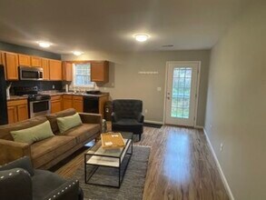 151 Eagle Dr in Maidsville, WV - Building Photo - Building Photo
