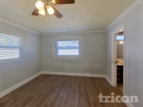 10326 Hetrick Cir E in Largo, FL - Building Photo - Building Photo