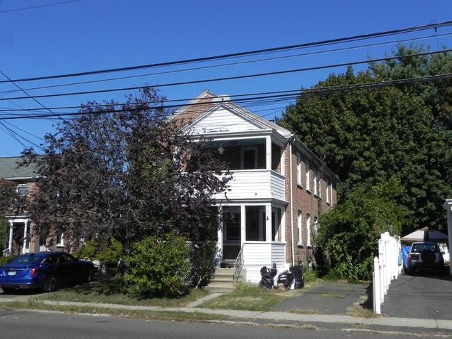 186 Grasmere Ave in Fairfield, CT - Building Photo - Building Photo