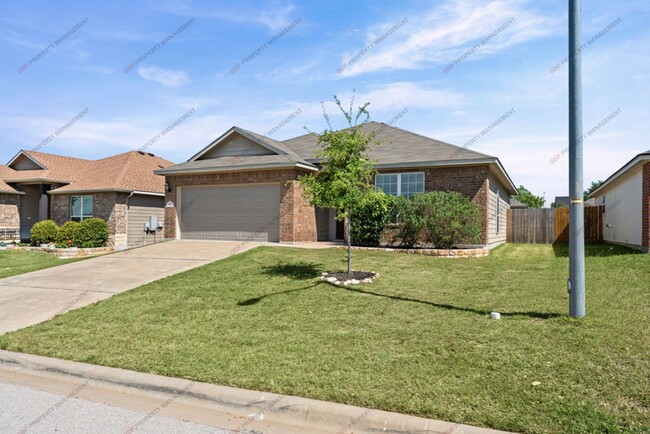 8012 Redbrush in Temple, TX - Building Photo - Building Photo