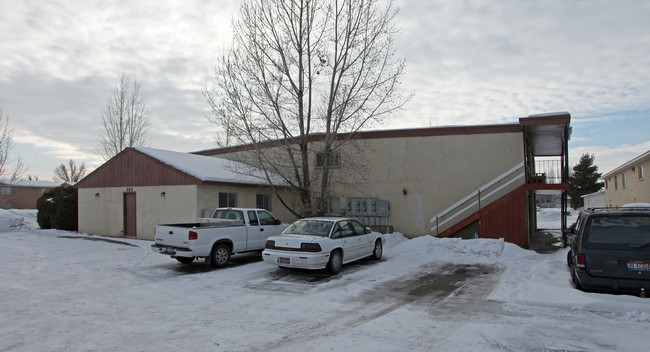 353 Hansen Ave in Idaho Falls, ID - Building Photo - Building Photo