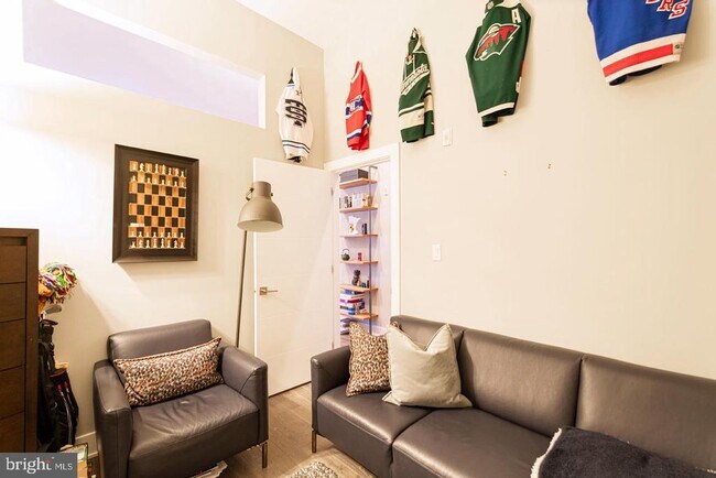 135 N 3rd St in Philadelphia, PA - Building Photo - Building Photo