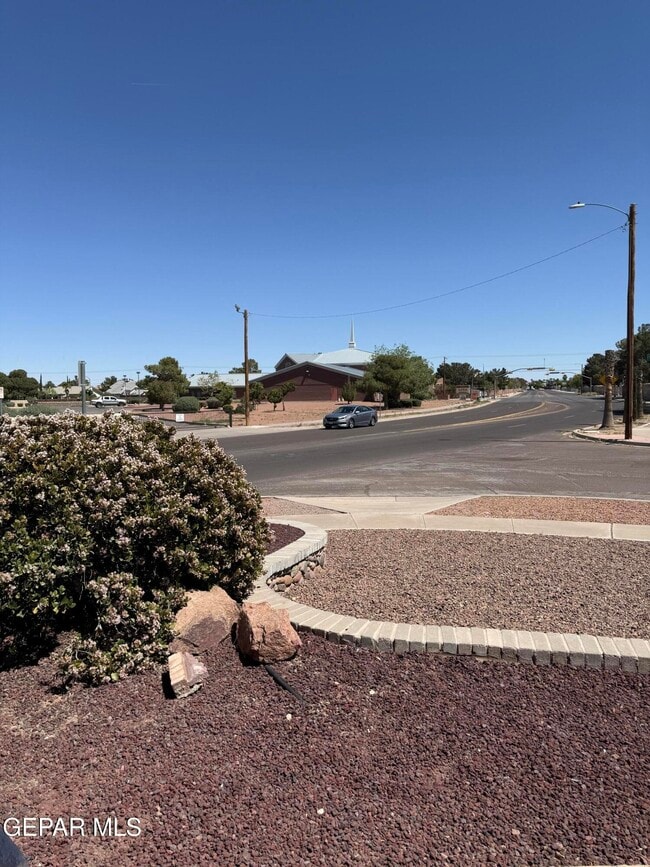 12000 Ivory Gate Way in El Paso, TX - Building Photo - Building Photo