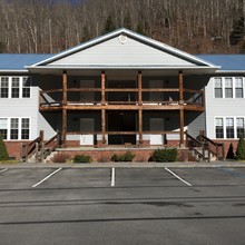 The Place at Slate Creek in Grundy, VA - Foto de edificio - Building Photo