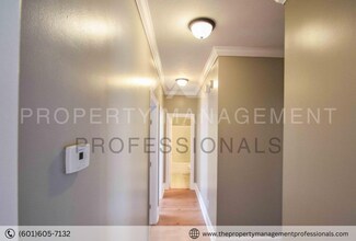 100 Devlin Dr in Madison, MS - Building Photo - Building Photo