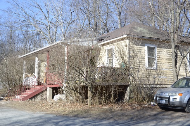 1240 State Route 17B in White Lake, NY - Foto de edificio - Building Photo