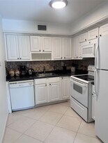 164 Burgandy Way in Delray Beach, FL - Building Photo