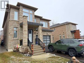 27 Belay Bnd in East Gwillimbury, ON - Building Photo