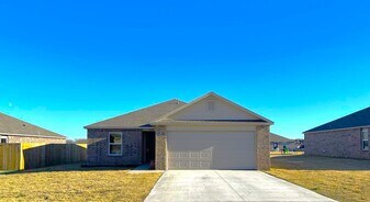 4308 Driftwood Dr in Harrah, OK - Building Photo
