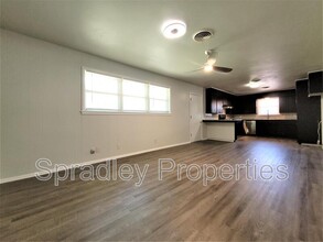 2106 S 47th St in Temple, TX - Building Photo - Building Photo