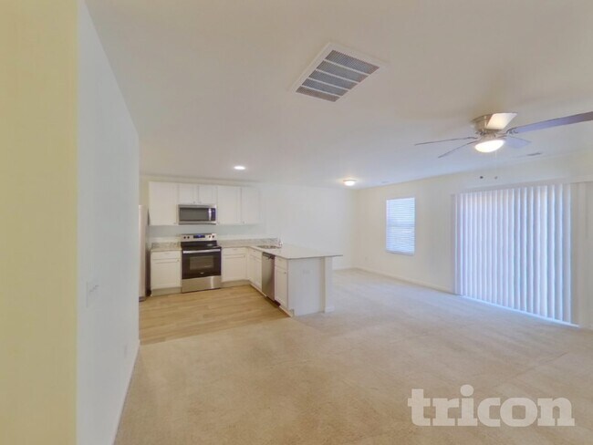 1073 Crescent Moon Lp in Hopkins, SC - Building Photo - Building Photo