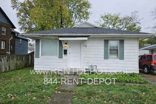 1528 SE Riverside Dr in Evansville, IN - Building Photo