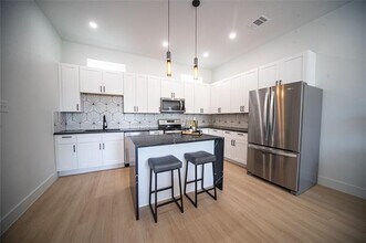 2804 Weisenberger St in Fort Worth, TX - Building Photo - Building Photo