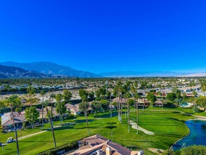 146 Las Lomas in Palm Desert, CA - Building Photo - Building Photo