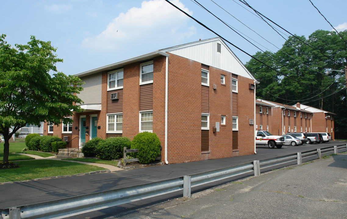 Clements Court in Barrington, NJ - Building Photo