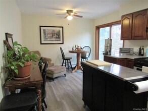 63 River Rd in Pawling, NY - Building Photo - Building Photo