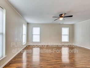 1224 Parkwood Pl in Irving, TX - Building Photo - Building Photo