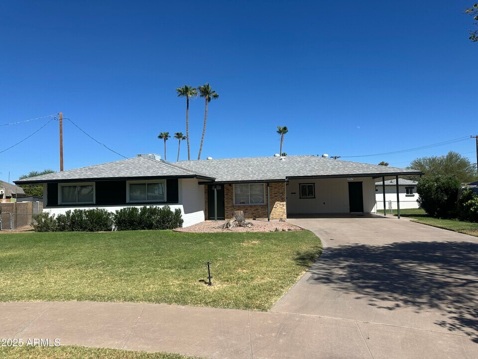 1917 W Ashland Ave in Phoenix, AZ - Foto de edificio