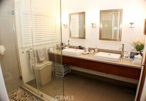 4820 Abbeyville Ave in Los Angeles, CA - Building Photo