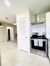 10018 Chesterfield Dr in Houston, TX - Foto de edificio - Building Photo