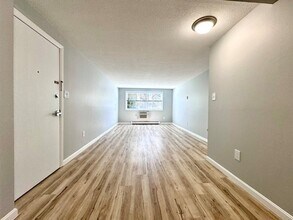 1 Old Colony Ln, Unit 2 in Arlington, MA - Building Photo - Building Photo