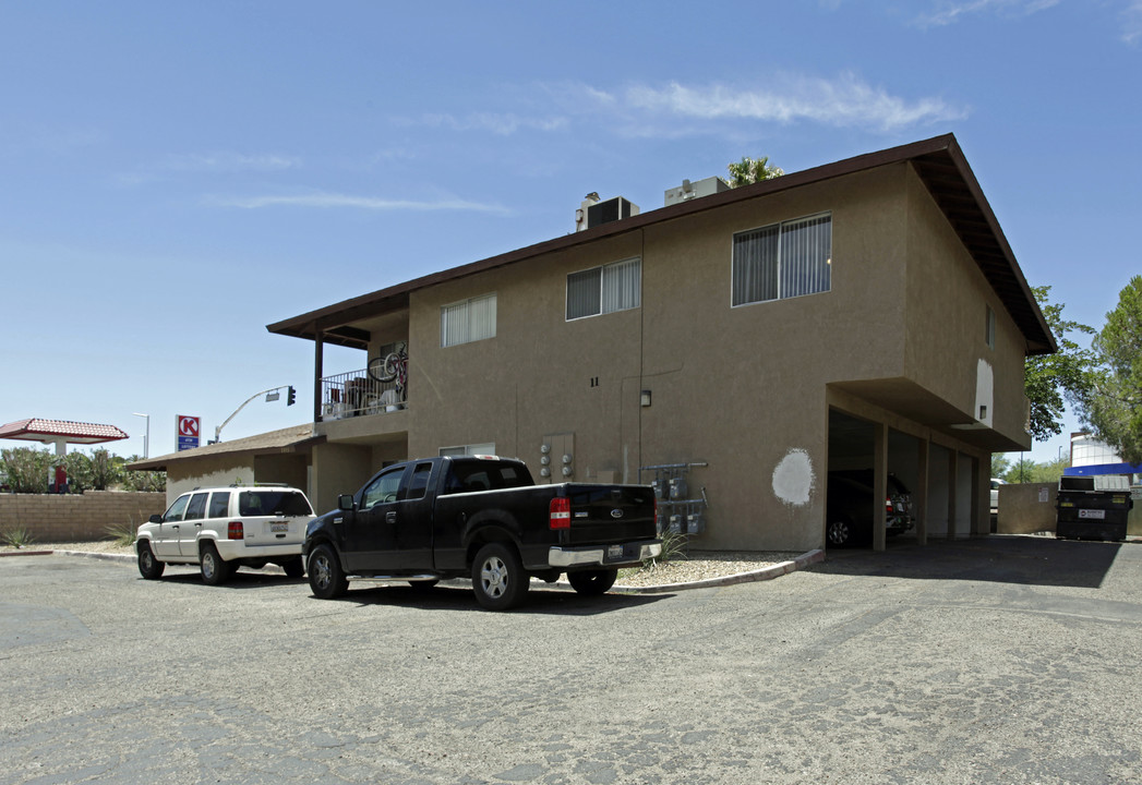 1391 Barstow Blvd in Barstow, CA - Building Photo