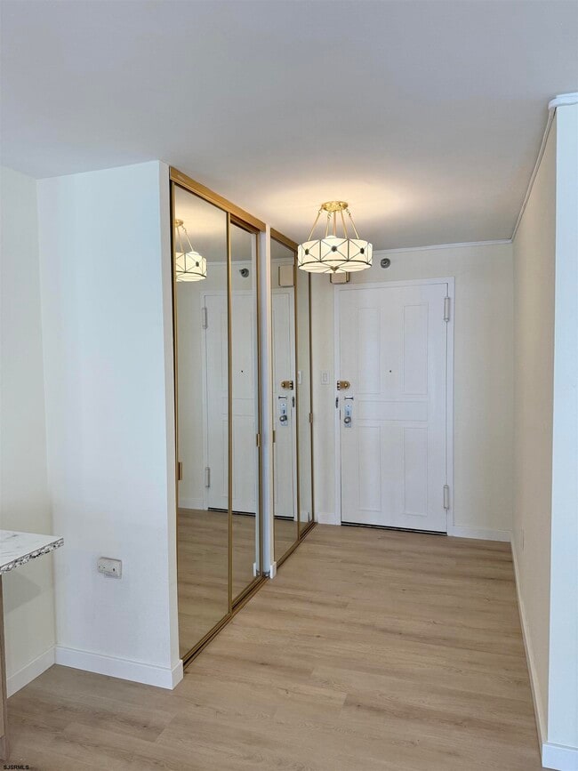 101 S Plaza Pl in Atlantic City, NJ - Building Photo - Building Photo
