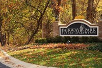 Fall Season Entrance - Fairway Park Apartamentos in Akron, Ohio