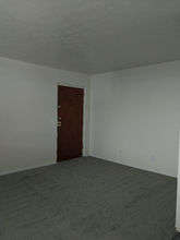 2044 Mills Ave in Cincinnati, OH - Building Photo - Building Photo