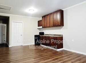 2037 Pine Dr in Gastonia, NC - Building Photo - Building Photo