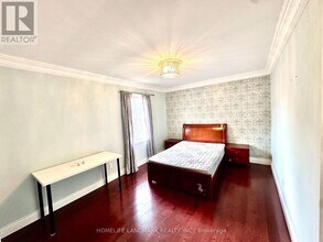 257 Fincham Ave in Markham, ON - Building Photo - Building Photo