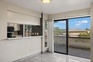 230 Pheasant Ridge Rd in Del Rey Oaks, CA - Building Photo