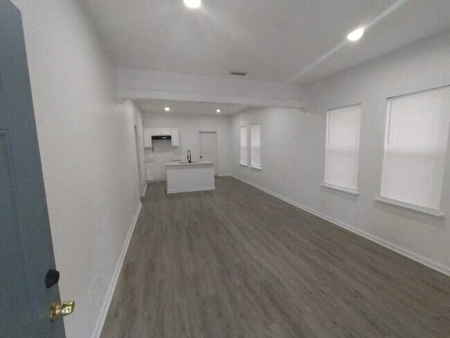 4808 Silver St in Jacksonville, FL - Building Photo - Building Photo