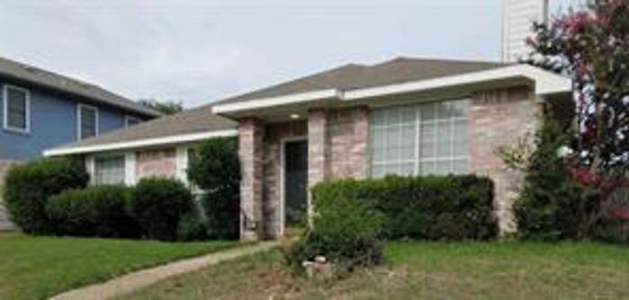 218 Birchwood Ln in Cedar Hill, TX - Building Photo