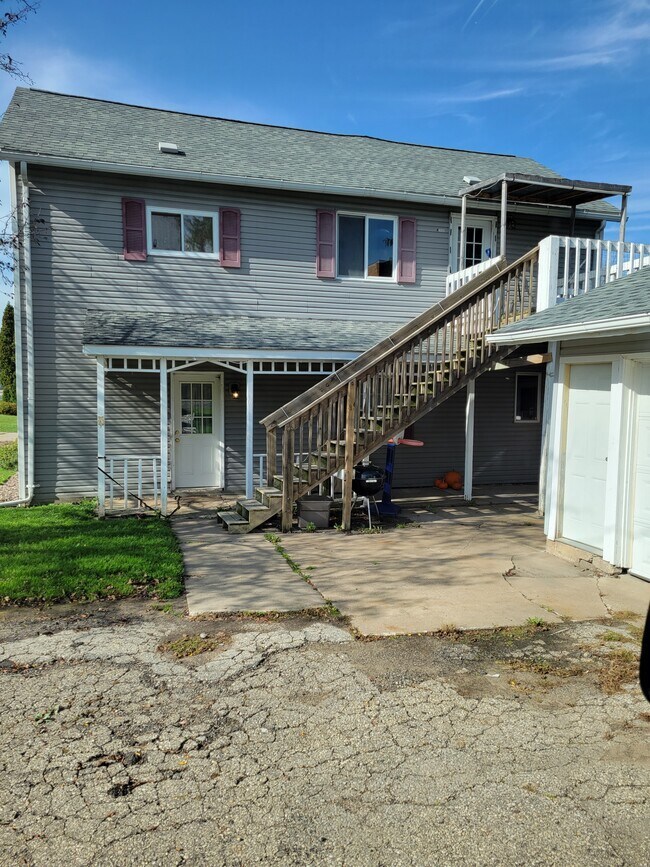 W2668 WI33 Apartments and Nearby Lacrosse Apartments For Rent