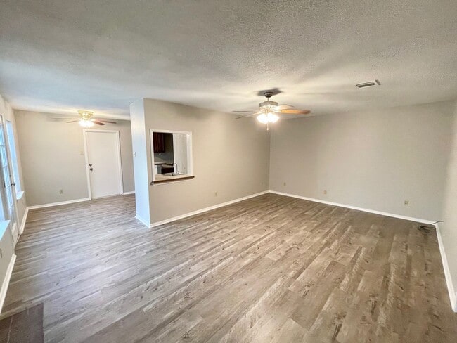 3825 Kimberly Dr in Waco, TX - Building Photo - Building Photo