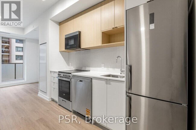 4365 Bloor St W in Toronto, ON - Building Photo - Building Photo