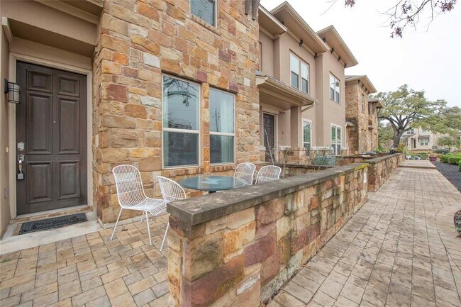 13800 Lyndhurst St in Austin, TX - Building Photo - Building Photo