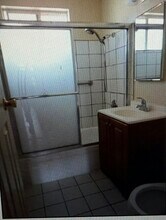 1023 E 12th St in Long Beach, CA - Building Photo - Building Photo