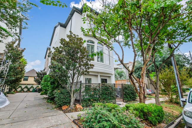 property at 2301 Park St