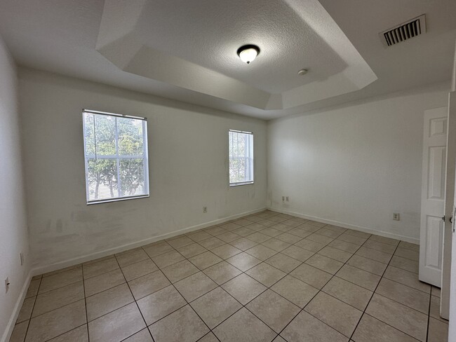 2929 SE 2nd St in Homestead, FL - Building Photo - Building Photo