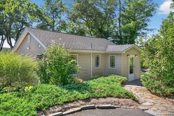 property at 6 Deer Trail N